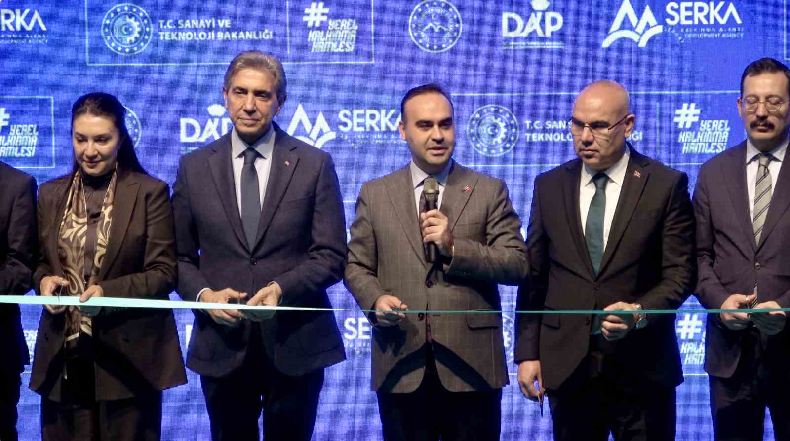 Bakan Kacır: "Türkiye Yüzyılı’nı kararlılıkla inşa ediyoruz"