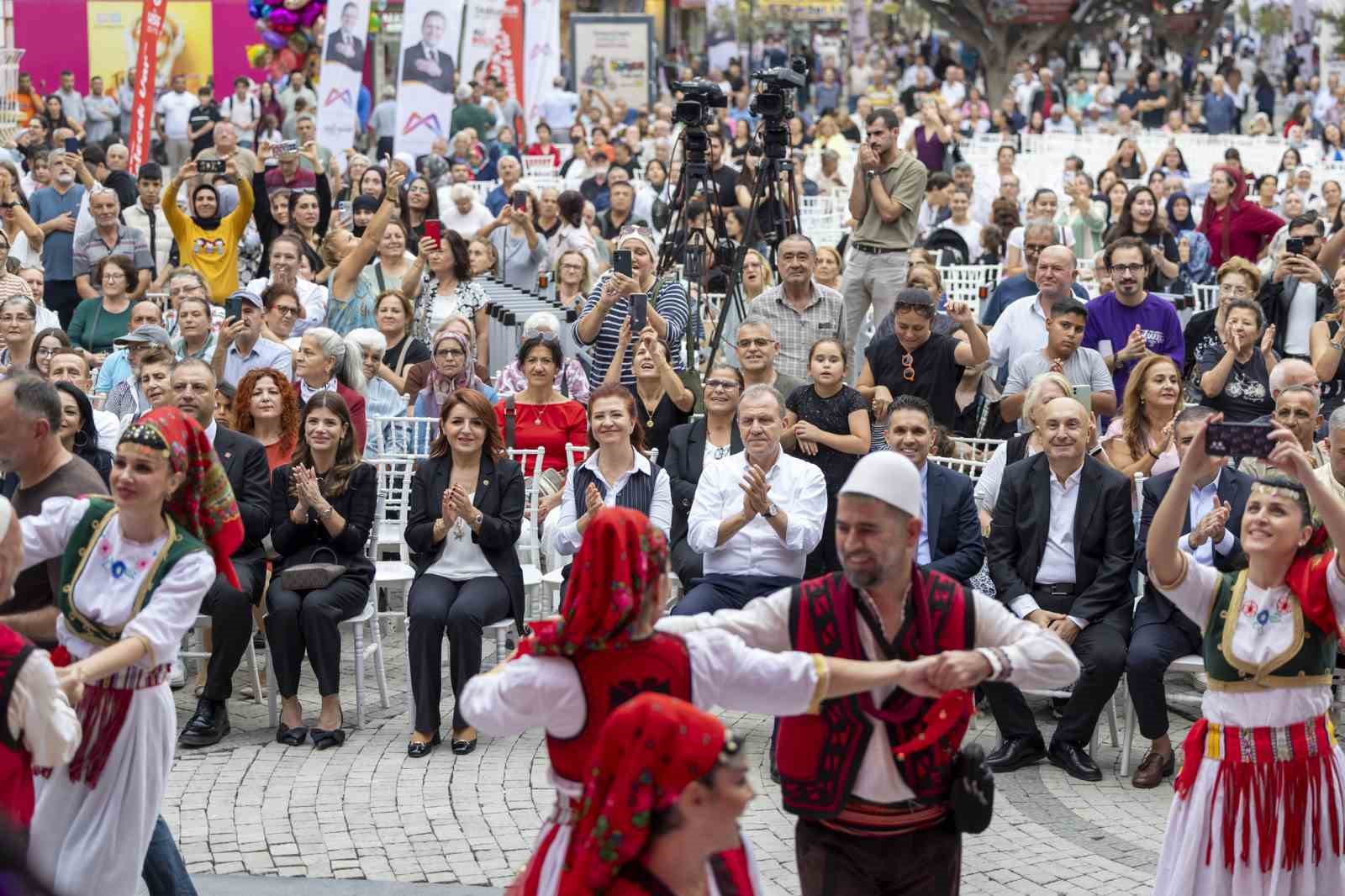 4. Ulusulararası Tarsus Festivali renkli g&ouml;r&uuml;nt&uuml;lerle başladı
