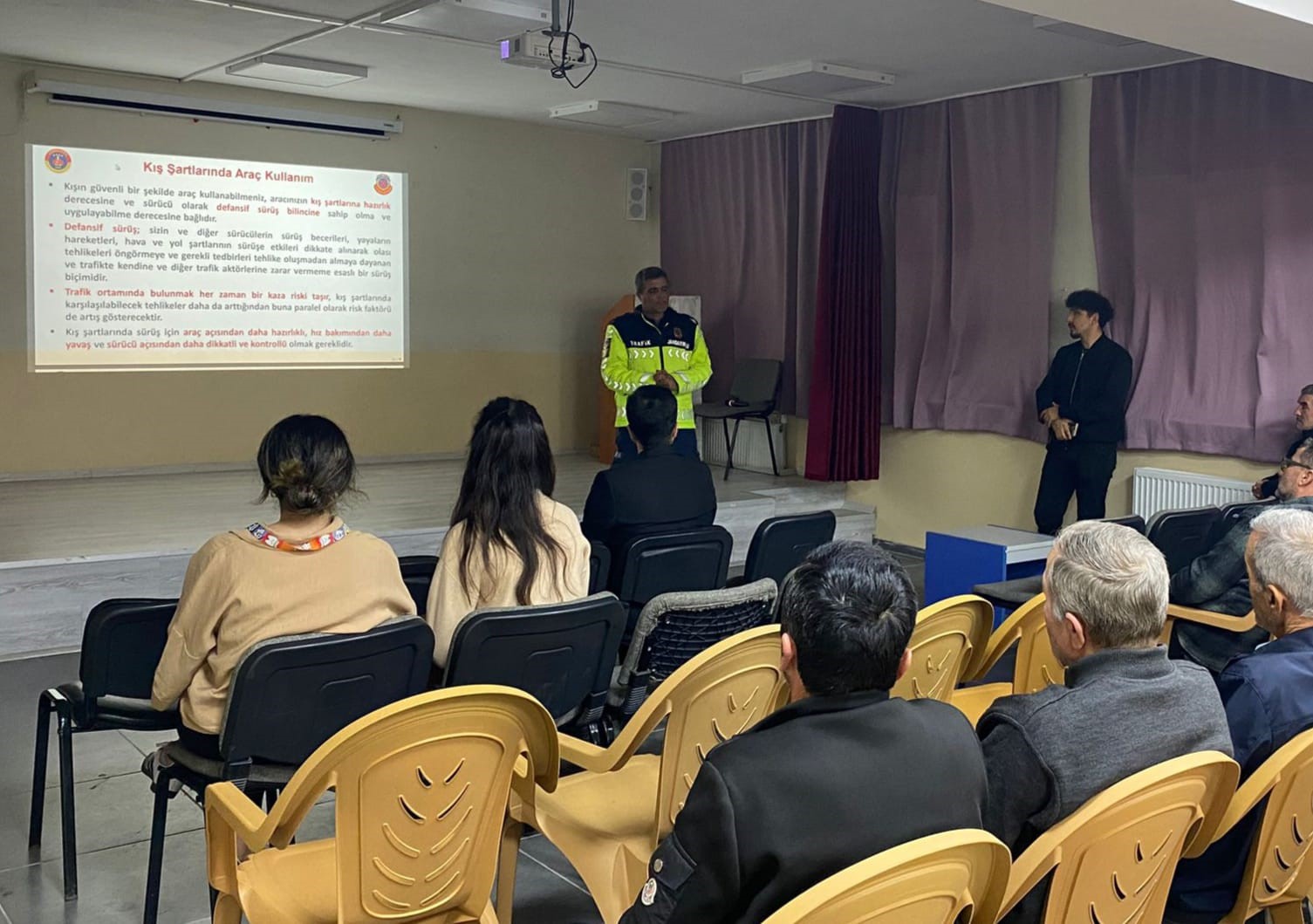 Bolu’da kış önlemleri için güvenli sürüş bilgilendirmesi yapıldı
