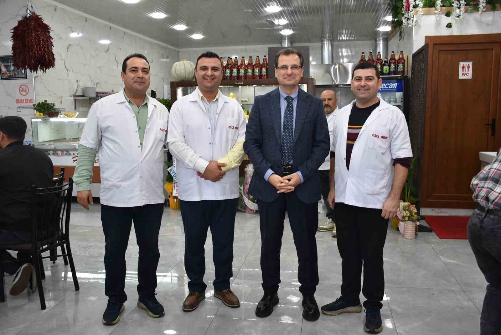 Salihli Kaymakamı G&uuml;ldoğan: "G&uuml;&ccedil;l&uuml; bir Salihli i&ccedil;in &ccedil;alışıyoruz"
