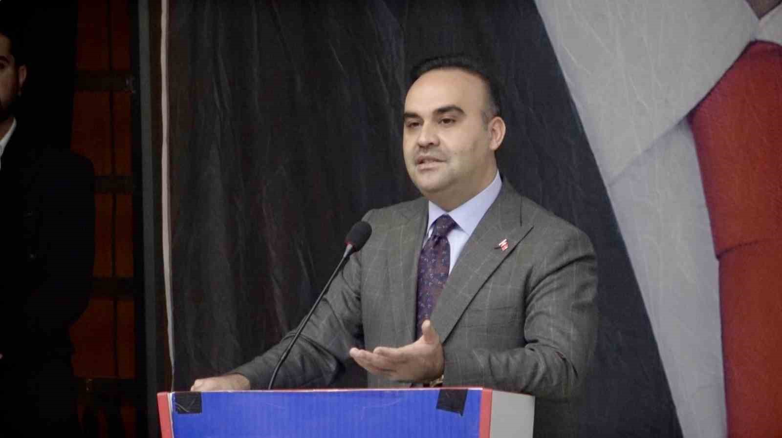 Bakan Kacır: "Türkiye, teknolojiyle kalkınan bir ülke haline geliyor"