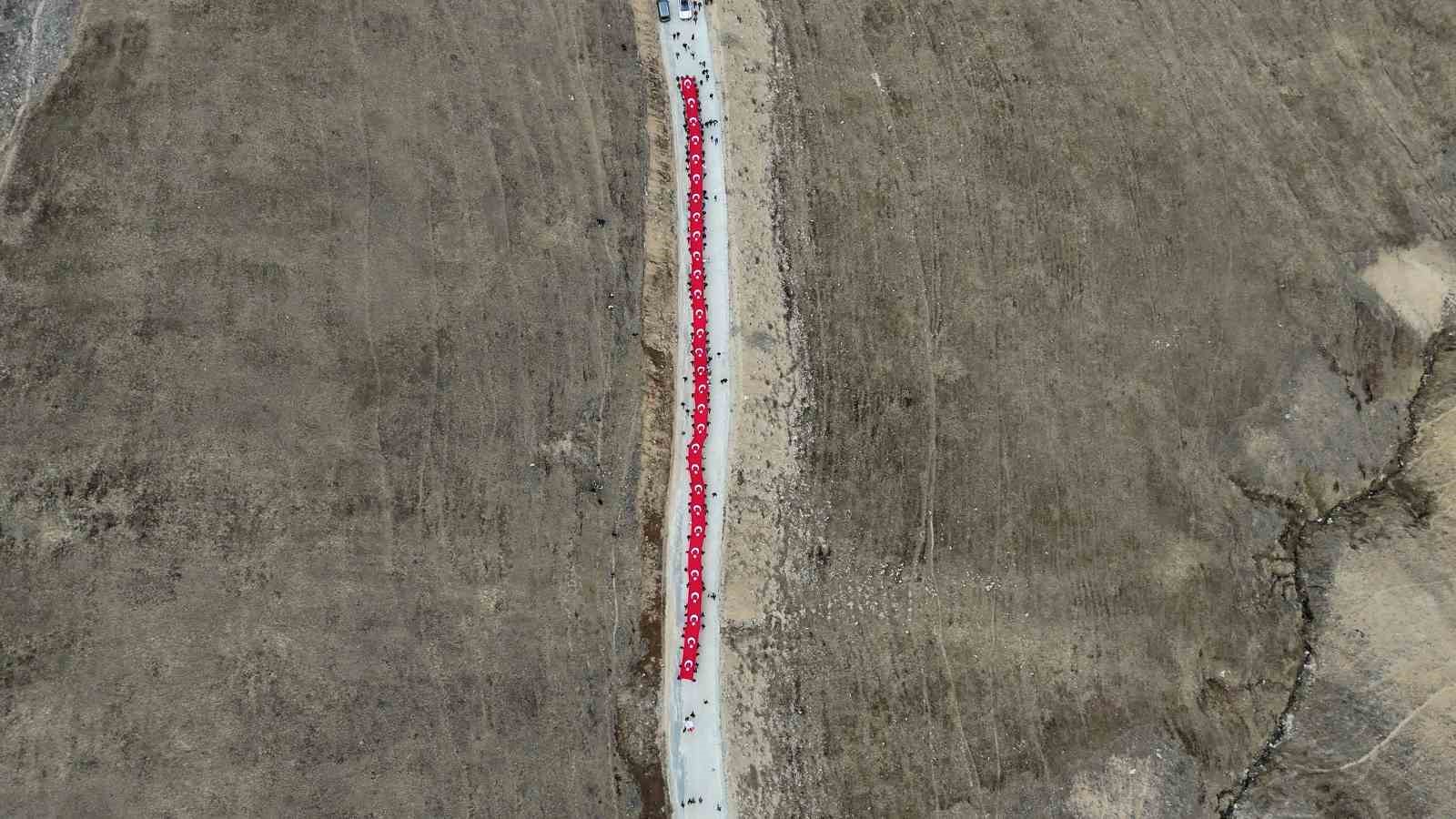 Gümüşhane’de Kabaktepe şehitlerine vefa yürüyüşü düzenlendi