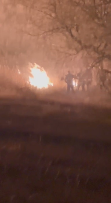 Ermenistan sınırında korkutan &ouml;rt&uuml; yangını
