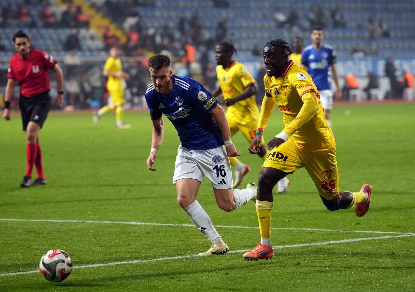 Trendyol Süper Lig: Kasımpaşa: 0 - Göztepe: 2 (Maç sonucu)