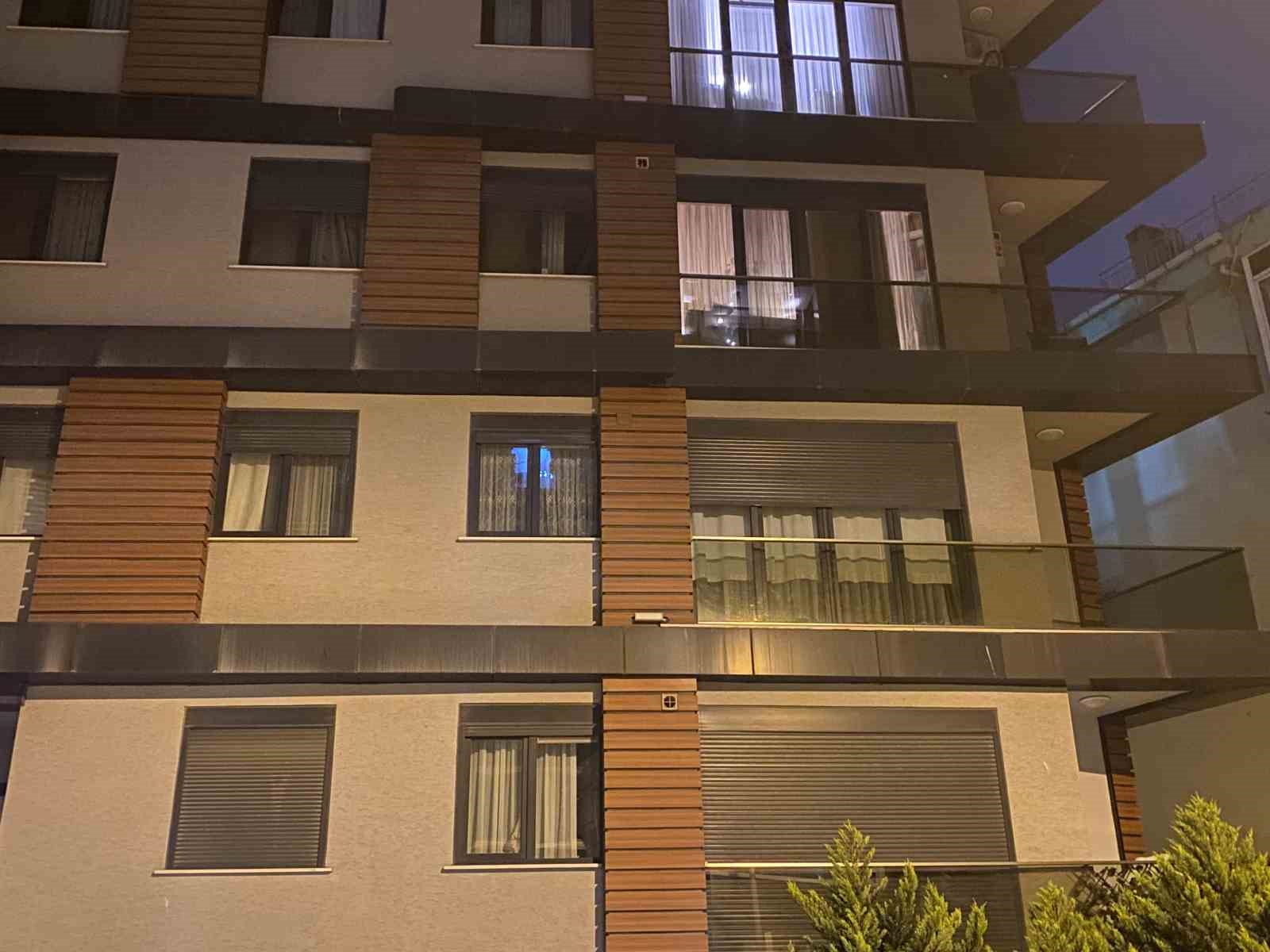 Maltepe’de yaşlı adam balkondan düşerek hayatını kaybetti