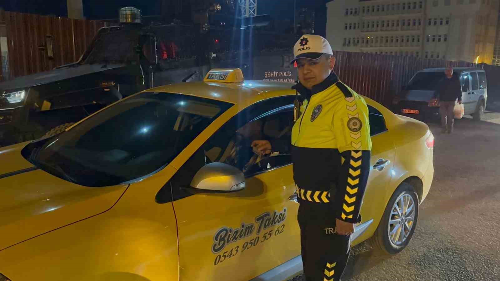 Hakkari’de eş zamanlı huzur ve güven denetimi