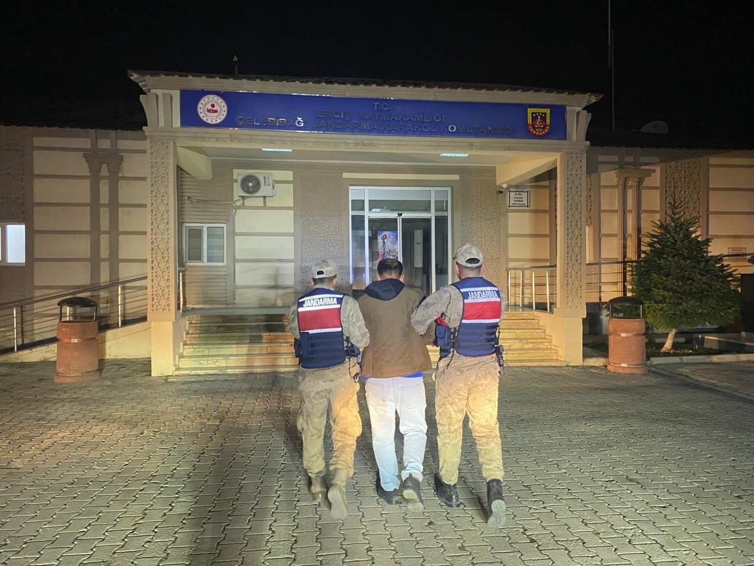 Erciş’te "Kurgulanmış Hırsızlık" oyununu jandarma ortaya çıkardı