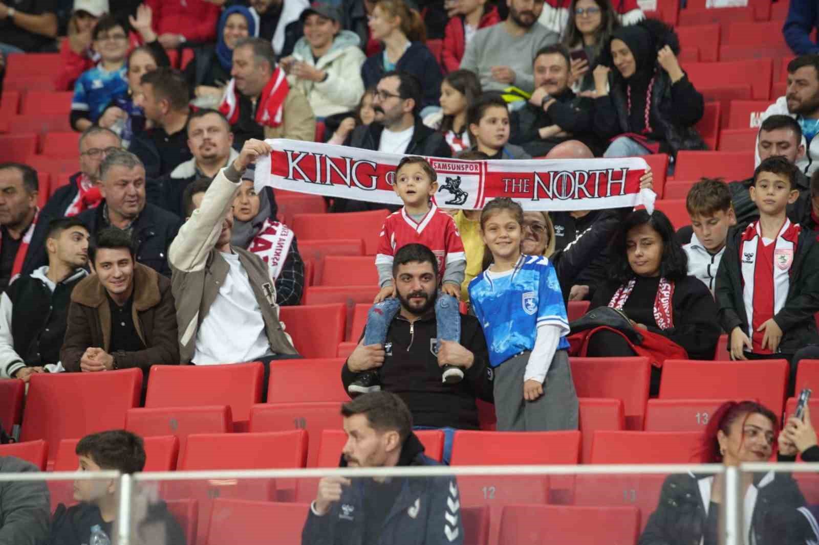 Trendyol Süper Lig: Samsunspor: 0 - Eyüpspor: 0 (Maç devam ediyor)
