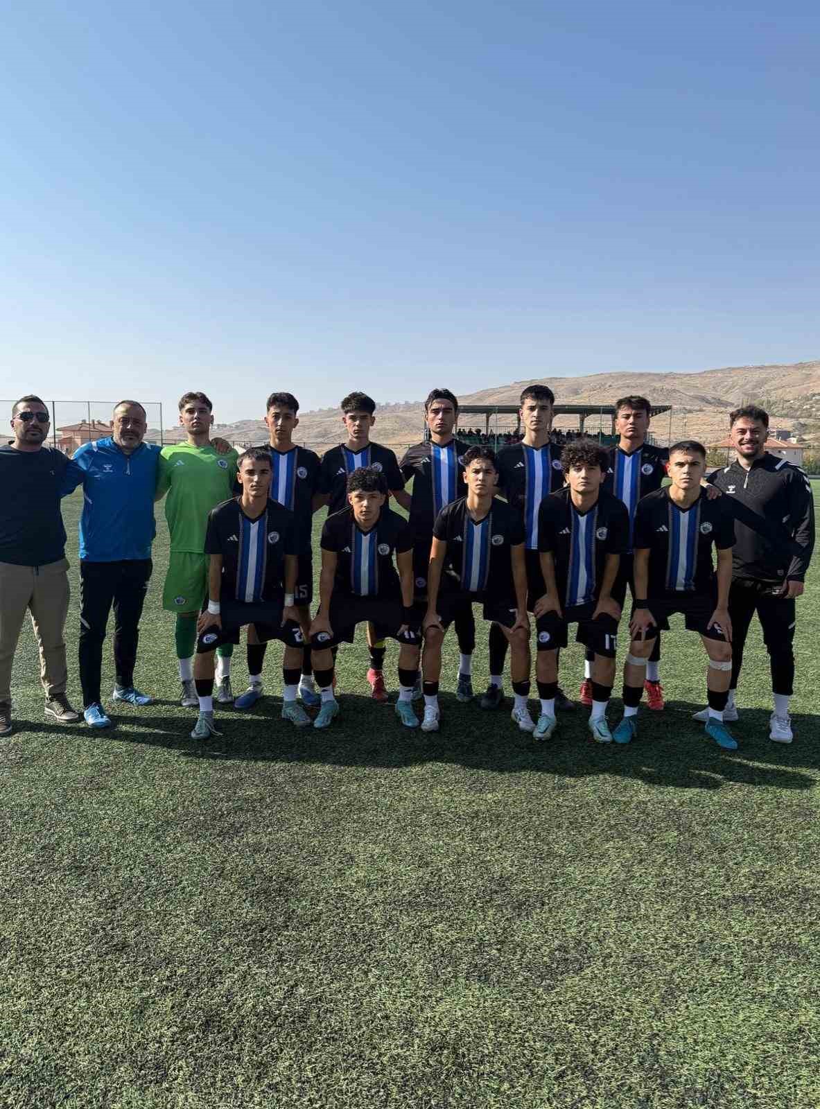 Erciyes 38 FK, namağlup devam ediyor