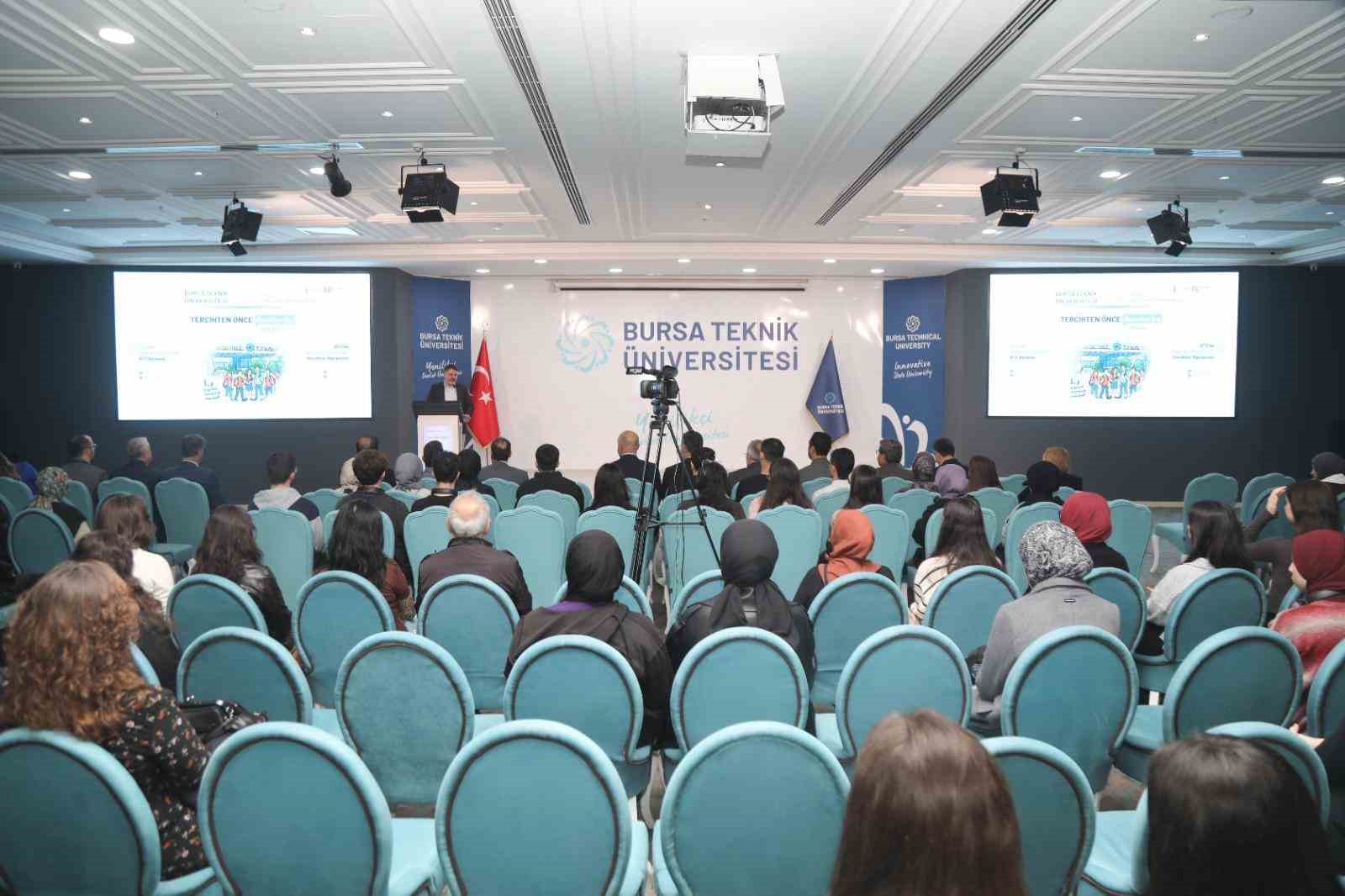 Türkiye’de İlk: Lise öğrencileri tercihten önce üniversiteli oluyor