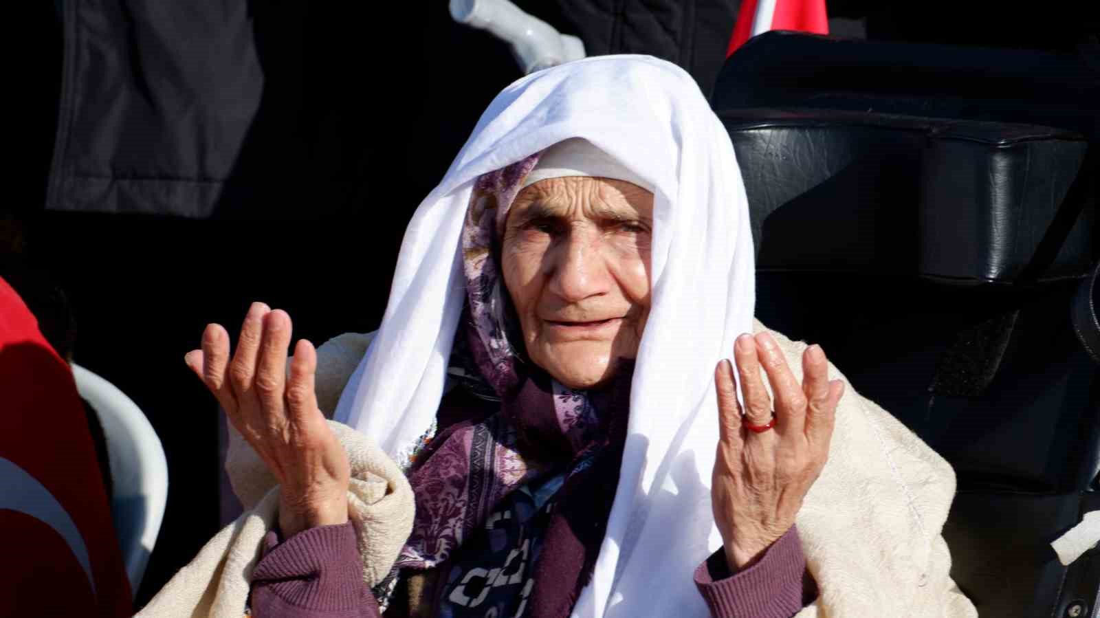 Erzurum&rsquo;da 148 yıl &ouml;nceki kahramanlık ruhu bir kez daha yaşatıldı
