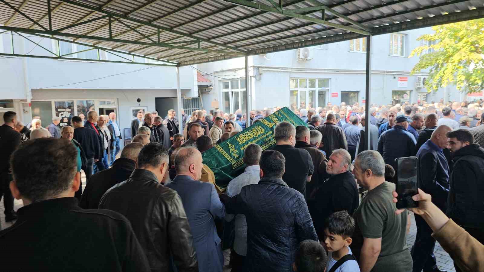 Kendisinden haber alınamayan yaşlı adamın ölümünde cinayet şüphesi