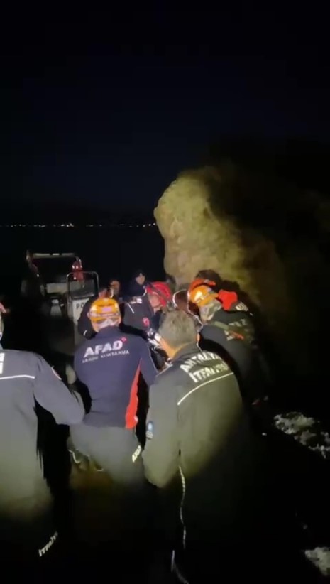 Falezlerden düşen şahıs AFAD ve itfaiye tarafından kurtarıldı