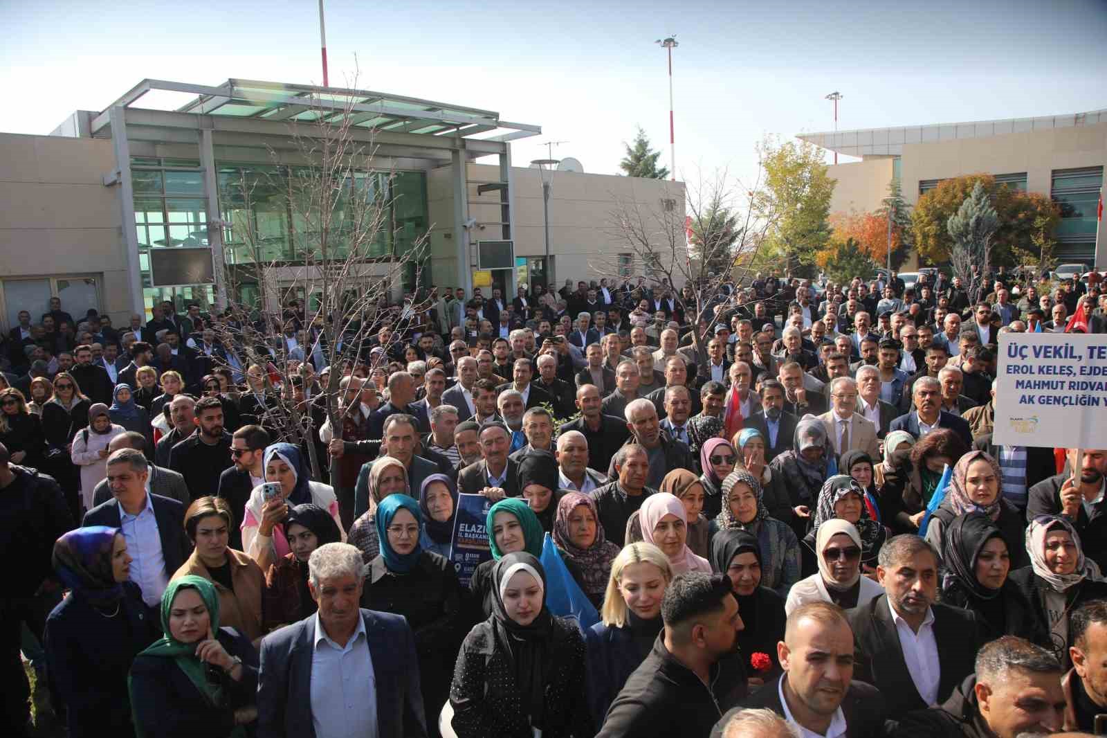 AK Parti İl Başkanı Selmanoğlu: "Elazığ&rsquo;da yeni bir hizmet d&ouml;nemini hep birlikte başlatacağız"
