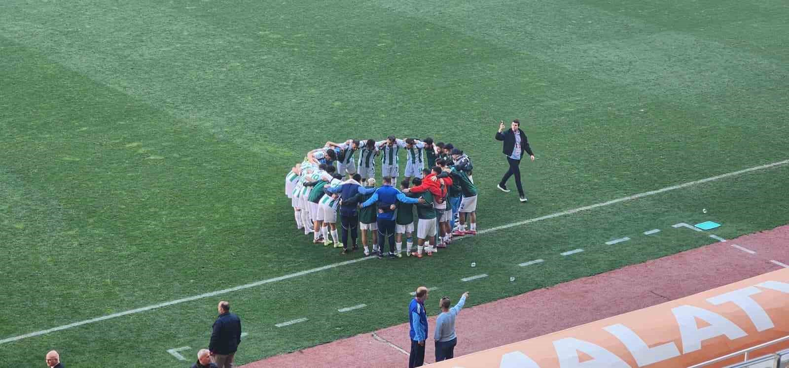 Nesine 3.Lig: Malatya Yeşilyurtspor: 2 Hacettepe A.Ş. T&uuml;rk Metal 1963 Spor: 3
