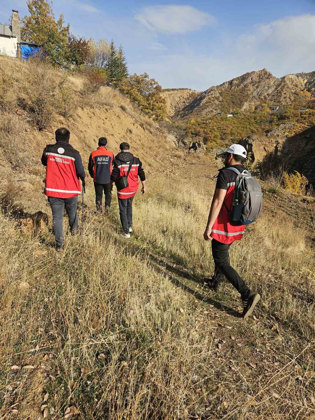 Bingöl’de kayıp yaşlı adam, arazide ölü bulundu
