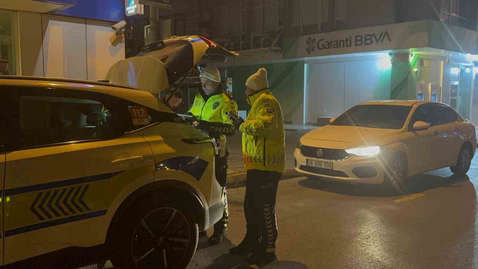 ’Dur’ ihtarına uymayan sürücü, 6 gün arayla ikinci kez alkollü yakalandı