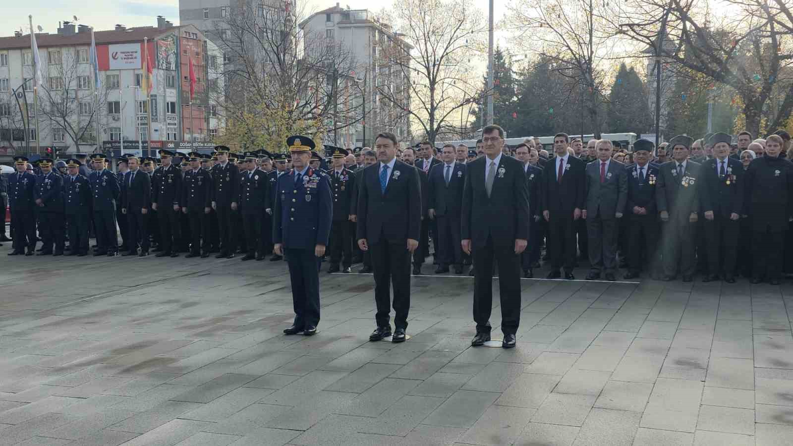Gazi Mustafa Kemal Atatürk, vefatının 87. yıl dönümünde Kütahya’da düzenlenen törenle anıldı
