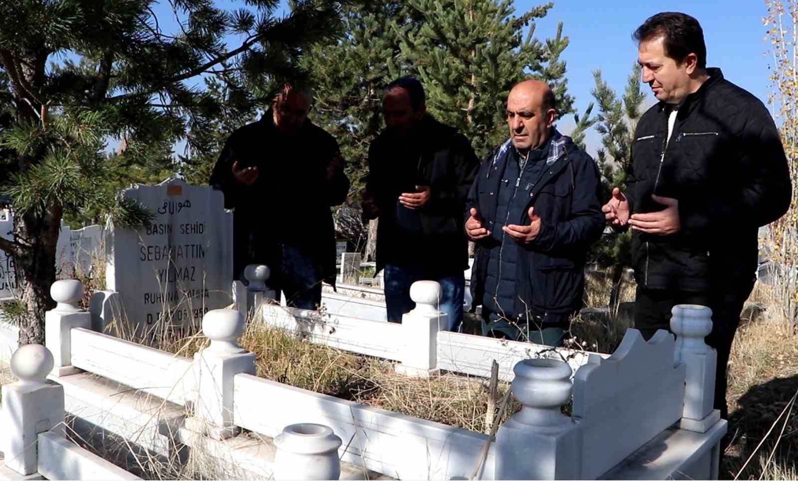 Basın şehidi Sebahattin Yılmaz mezarı başında anıldı