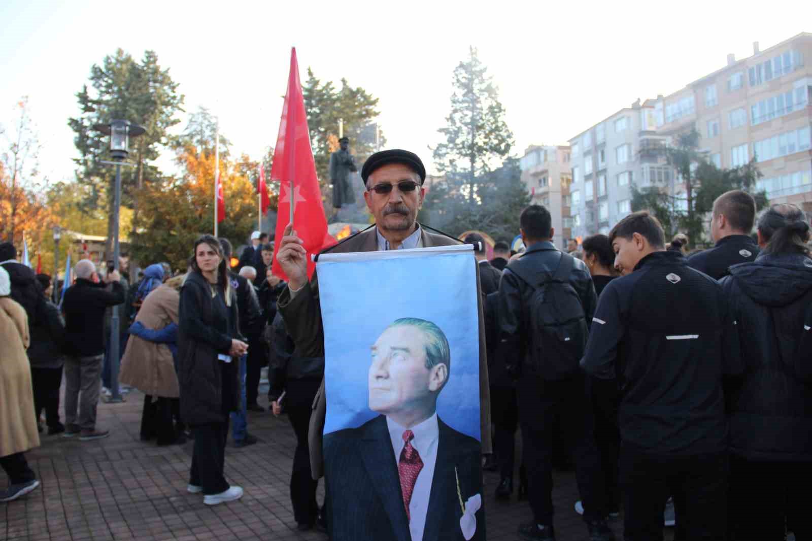 Çankırı ve Çorum’da Mustafa Kemal Atatürk saygıyla anıldı
