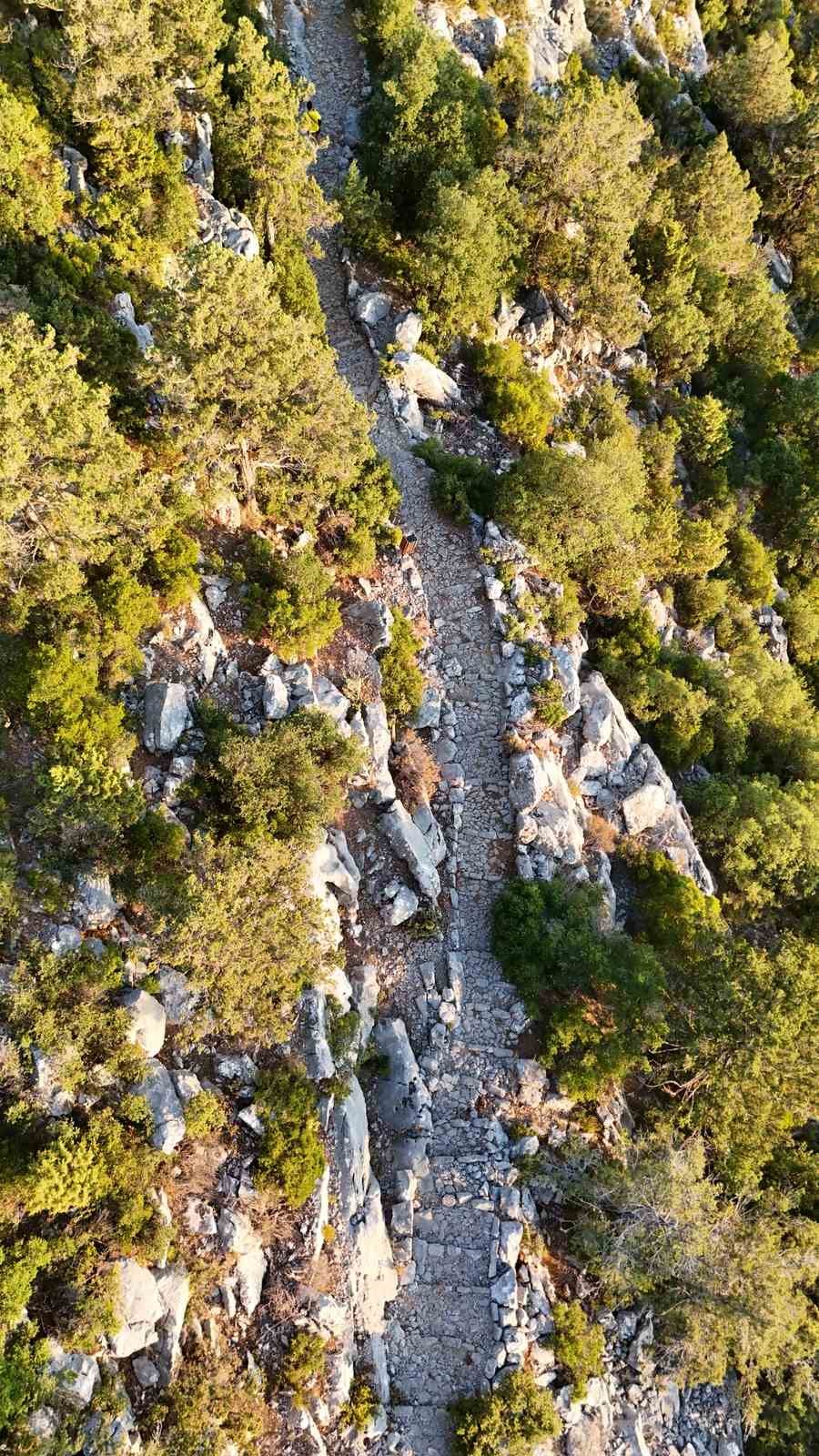 Antalya’da 3 bin 650 metrelik tarihi Kervan Yolu rotası dron ile görüntülendi
