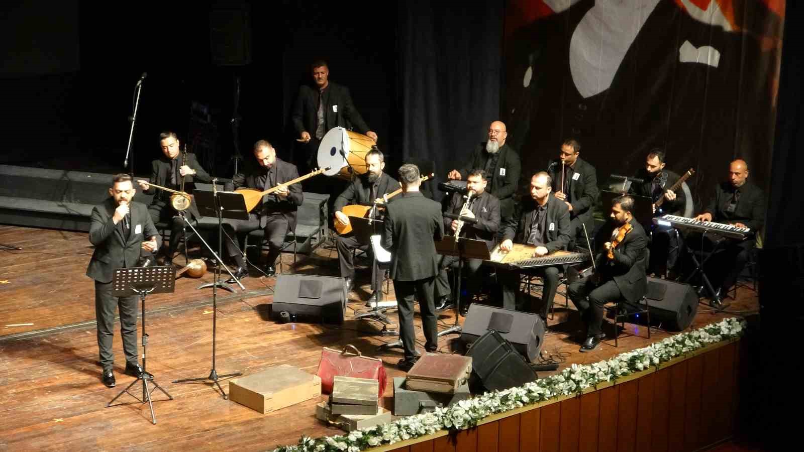 Atatrk, lmnn 87. ylnda Mersinde anld
