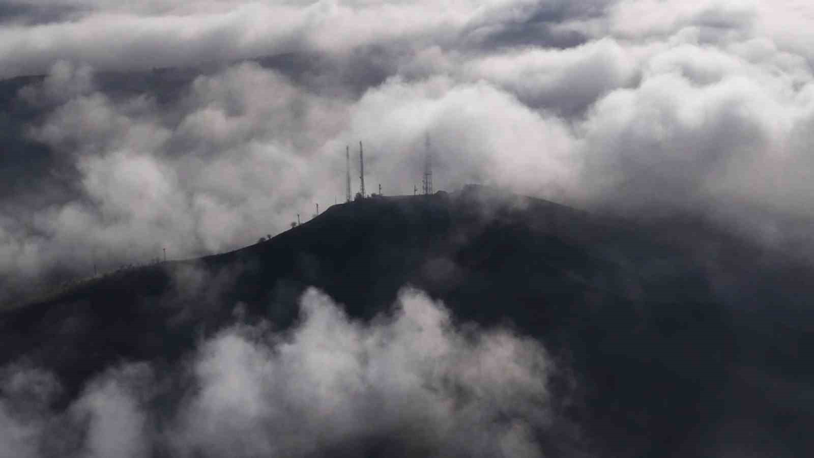 Karabük’te şehir merkezini kaplayan sis dronla görüntülendi