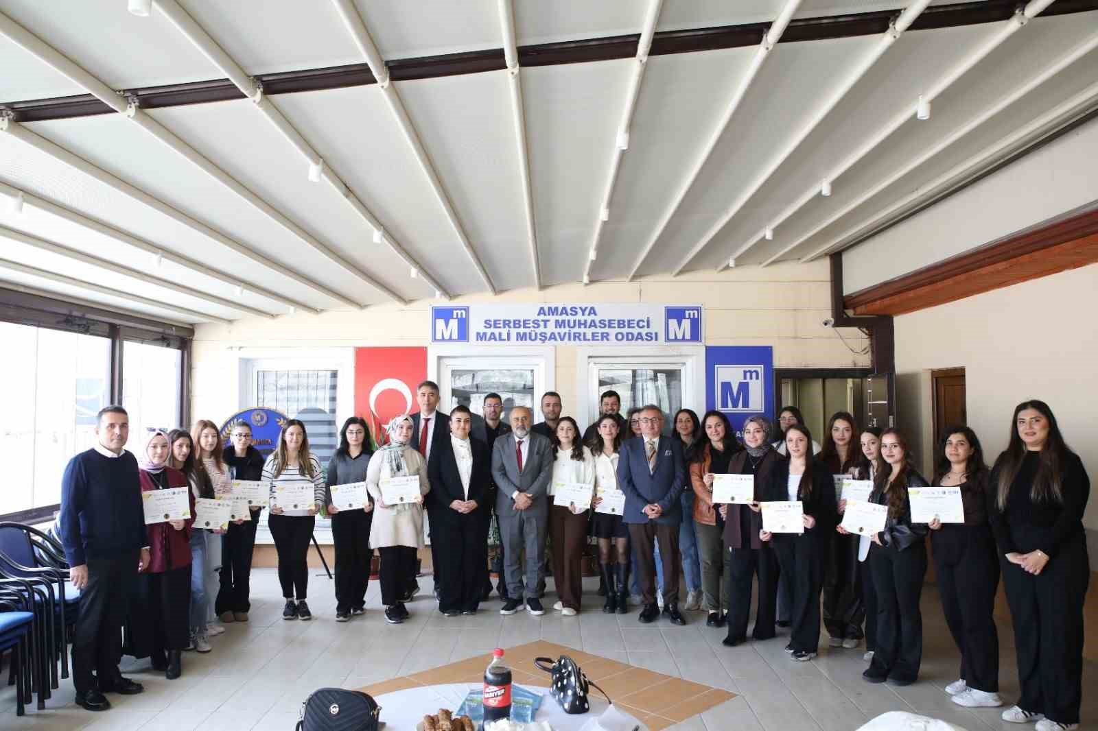 Amasya’da kadınlara yönelik dijital muhasebe eğitimi tamamlandı
