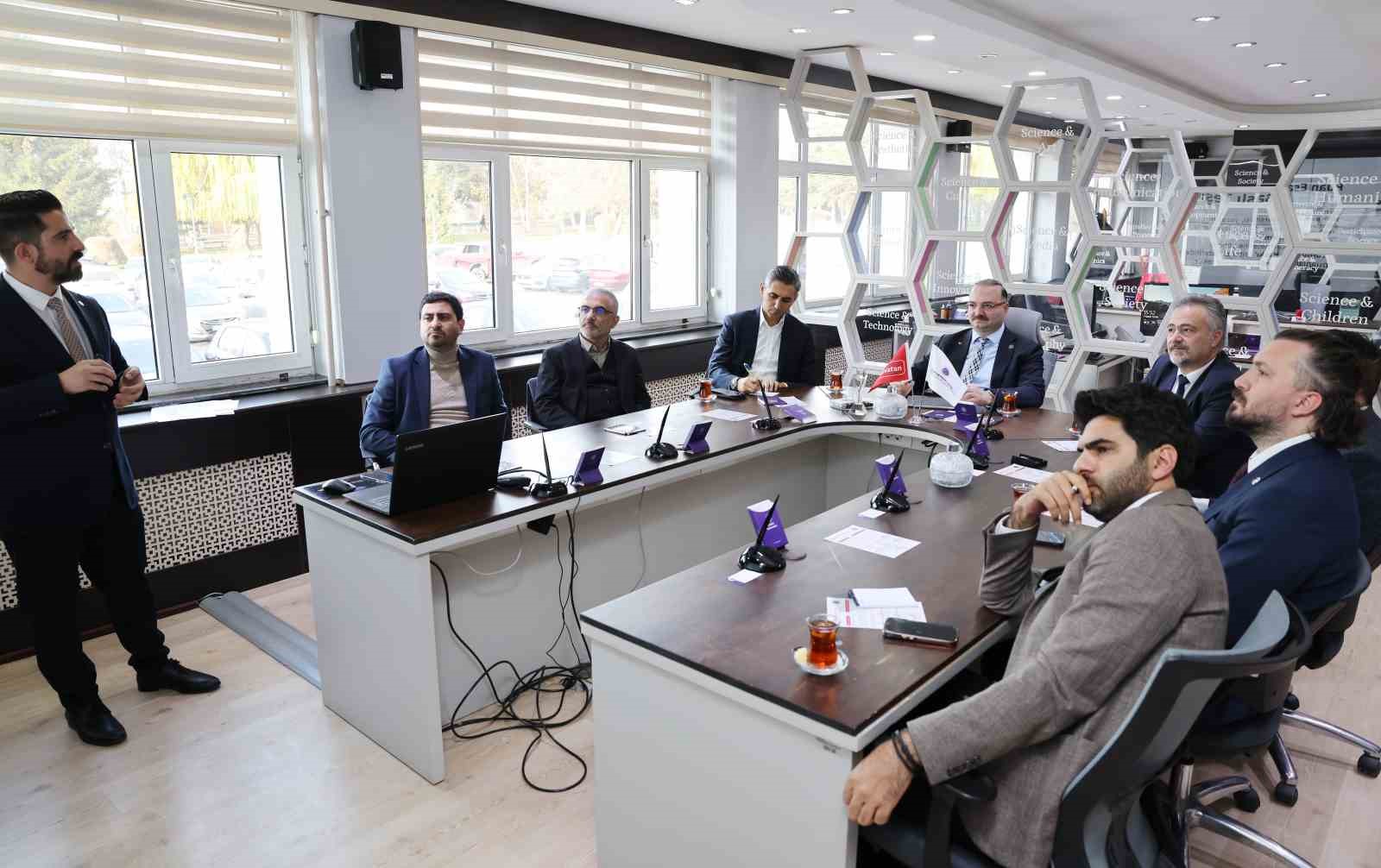 Atatürk Üniversitesinde dijital bilgi üretim seferberliği başladı