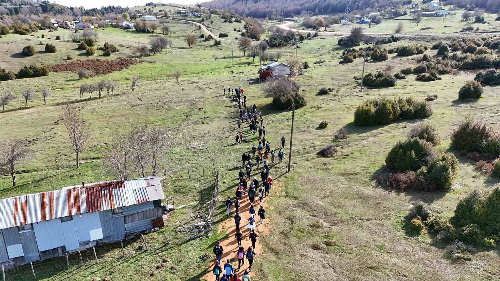 Doğaseverlerin bu haftaki rotası Karagöl ve Sultanpınarı Yaylası oldu
