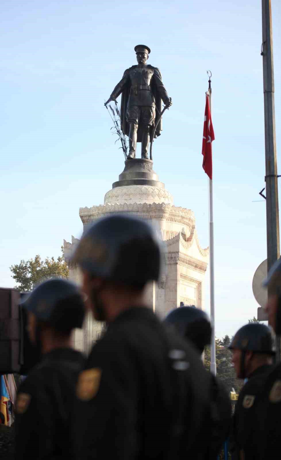 Konya, Karaman ve Aksaray&rsquo;da 10 Kasım anma t&ouml;renleri
