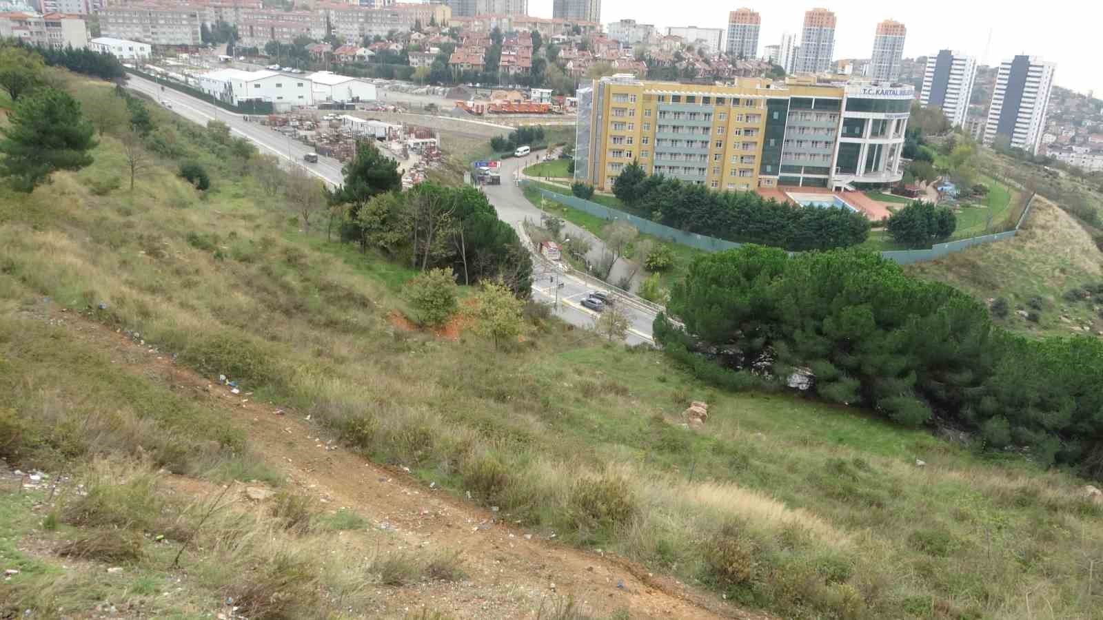 Kartal’da 1O Kasım’da anlamlı etkinlik: Öğrenciler doğaya 1938 tohum topu bıraktı