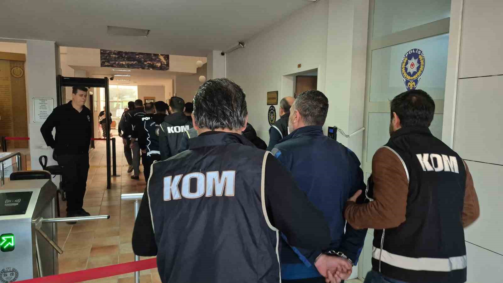 Suç örgütü operasyonunda 10 gözaltı