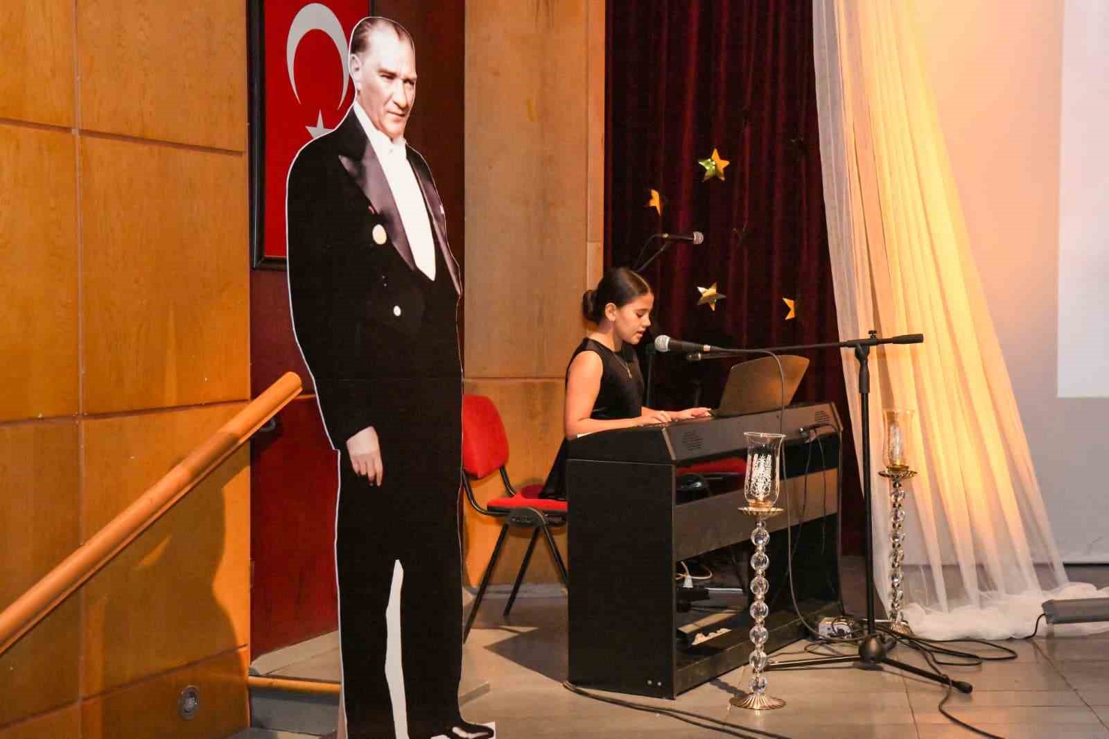 Tunceli’de 10 Kasım Atatürk’ü Anma Töreni
