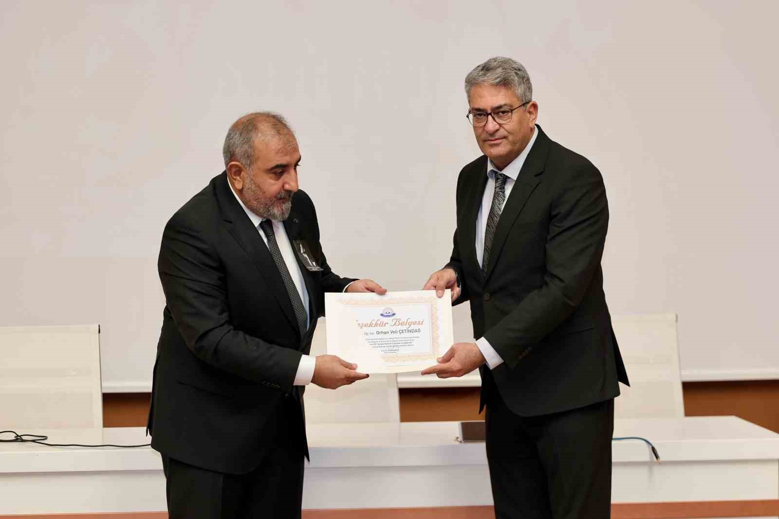 ERÜ’de 10 Kasım Atatürk’ü Anma Töreni gerçekleştirildi
