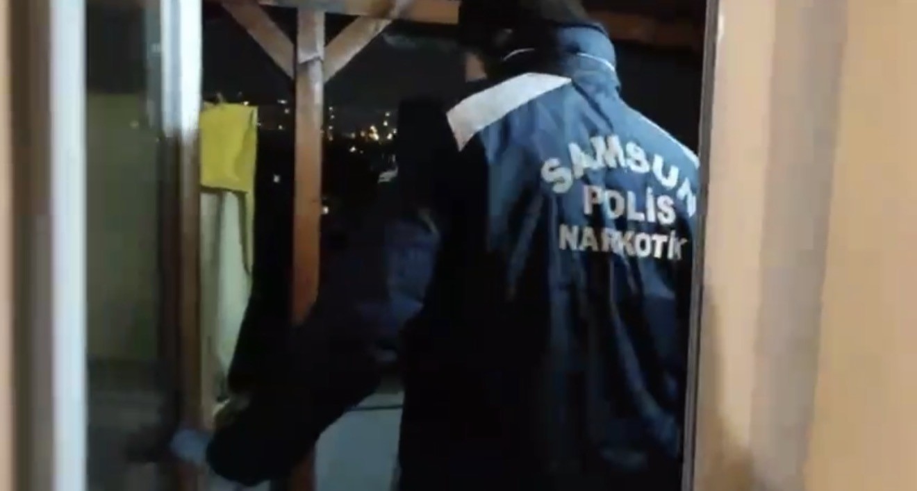 Narkotik ekipleri 49 bin uyuşturucu hap ele geçirdi
