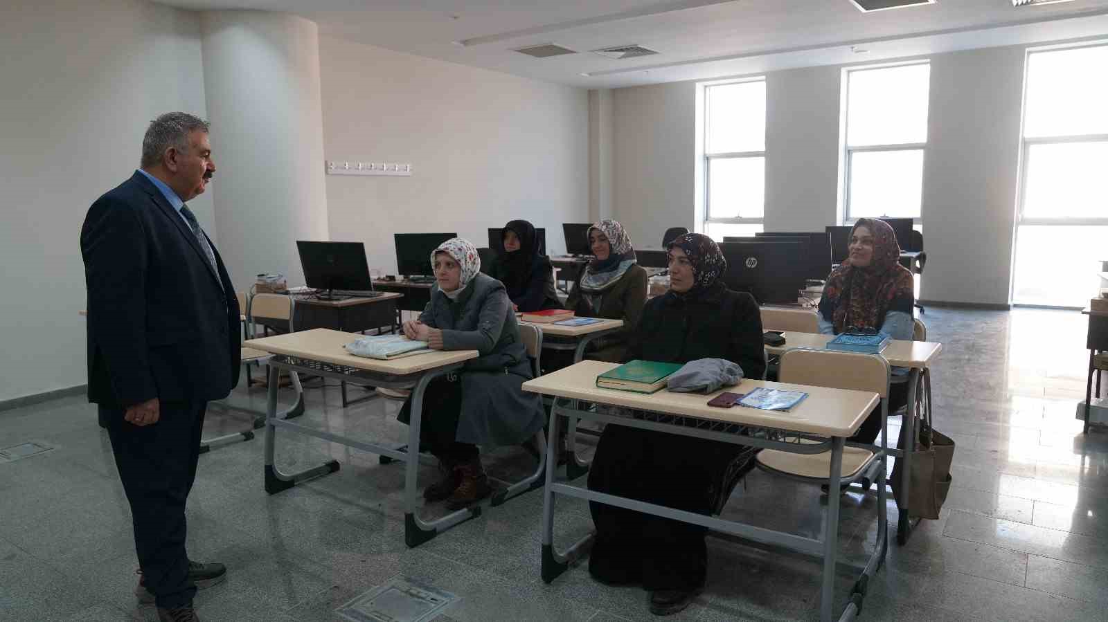 Palandöken Belediyesi’nde yeni dönem kurs kayıtları başladı