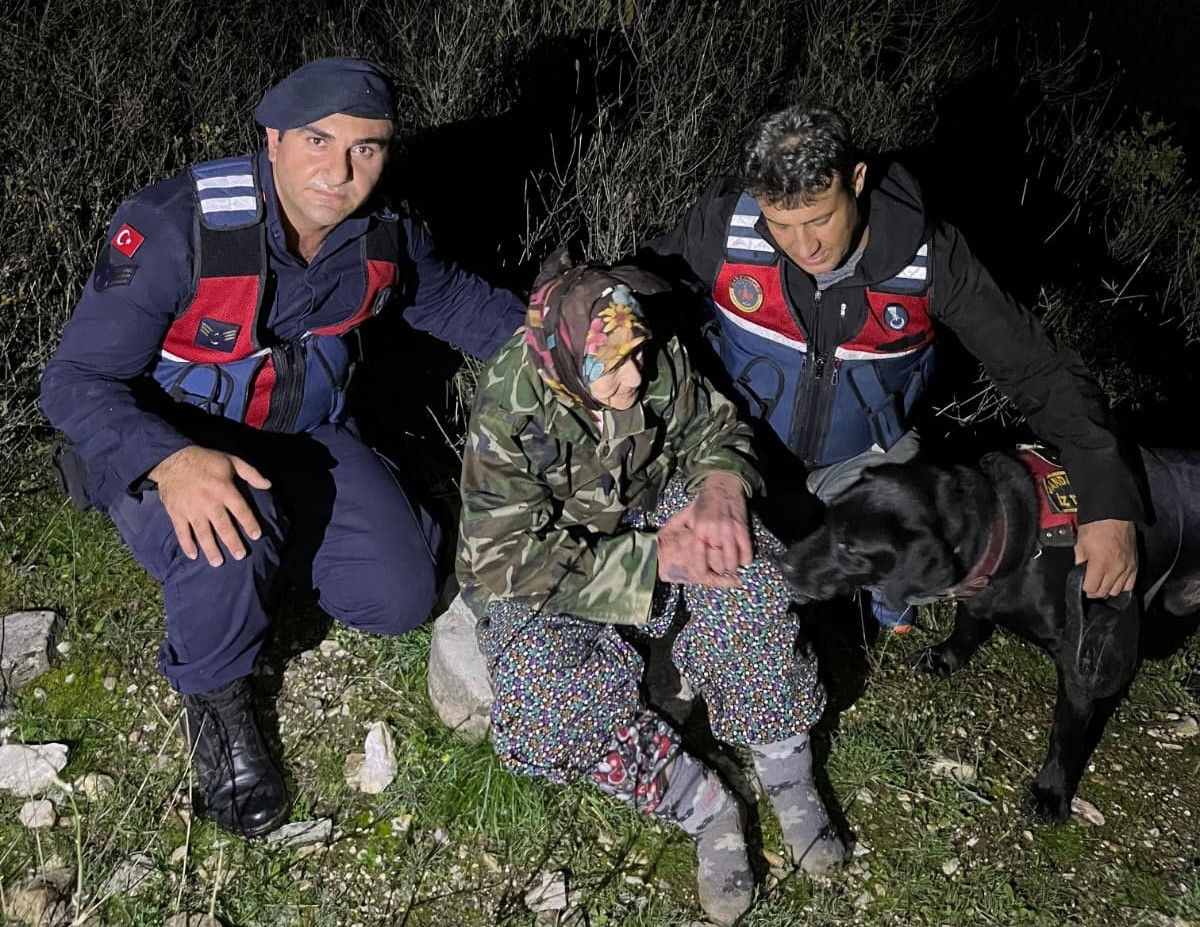 Kayıp olarak aranan alzaymır hastası kadın bulundu