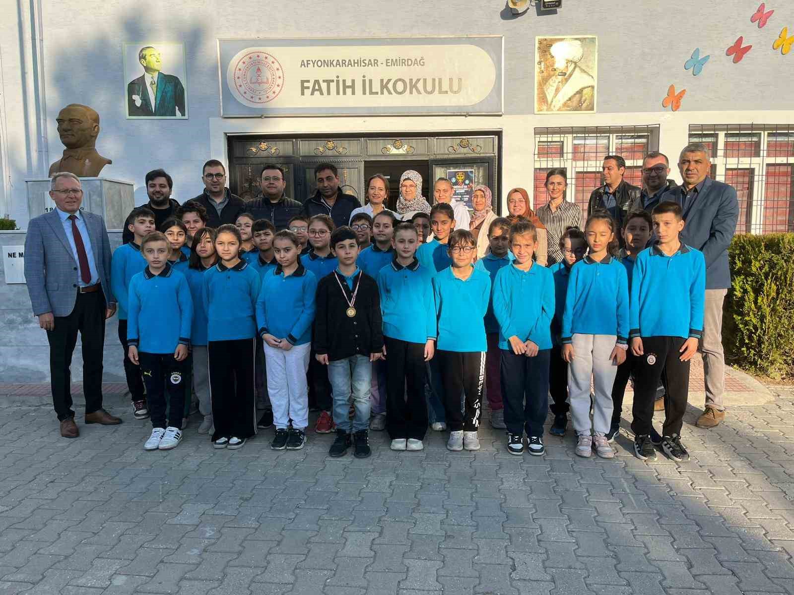 Emirdağ Fatih İlkokulu öğrencisi ‘Matematik Olimpiyatları’nda altın madalya kazandı