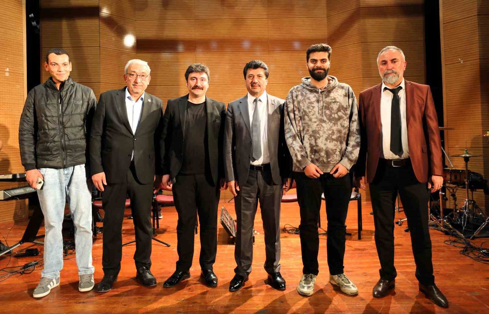 SUB&Uuml;&rsquo;den uluslararası &ouml;ğrencilere t&uuml;rk&uuml; konseri
