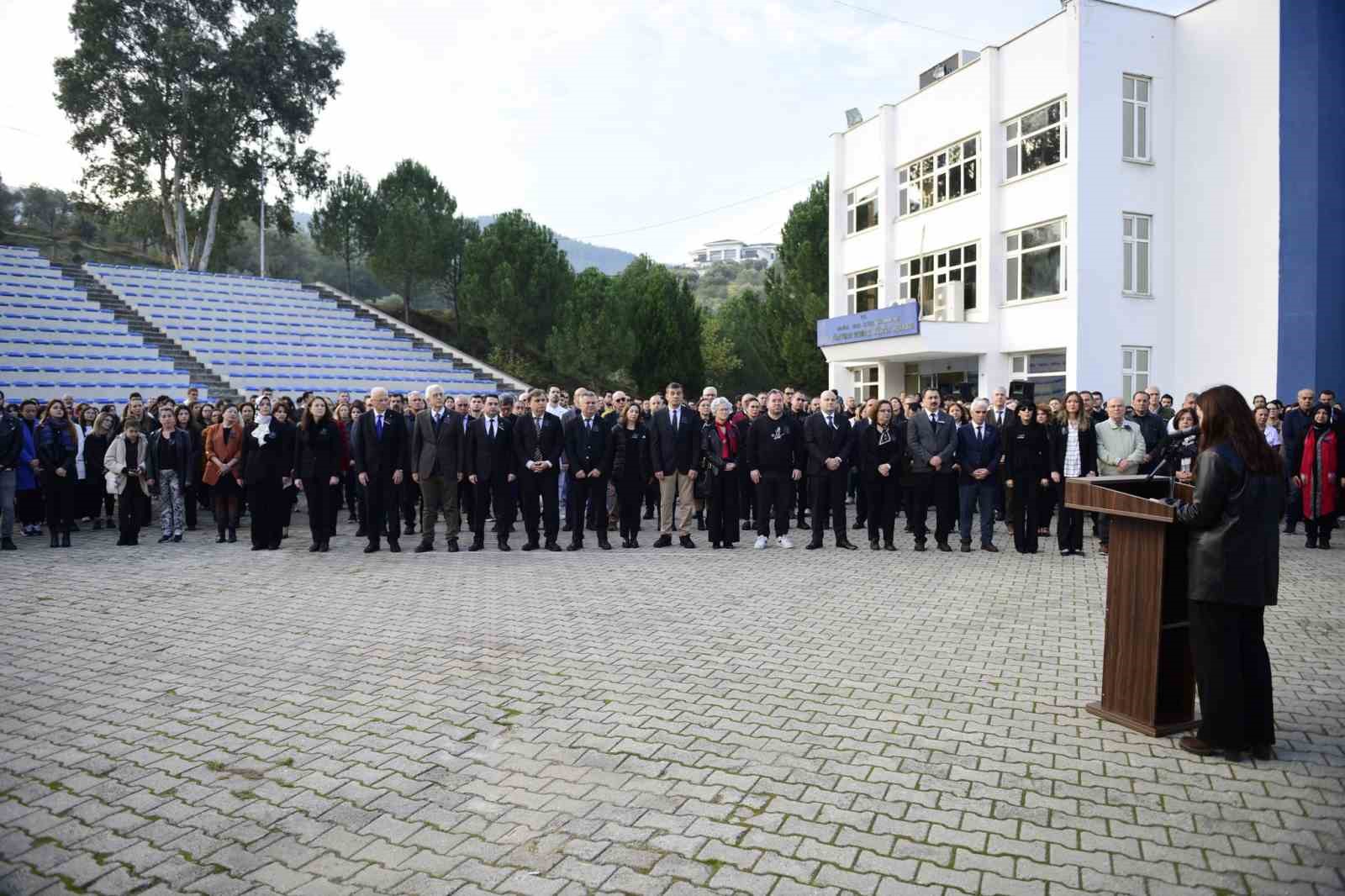 MCBÜ’de Atatürk’ü anma programlarına yoğun ilgi