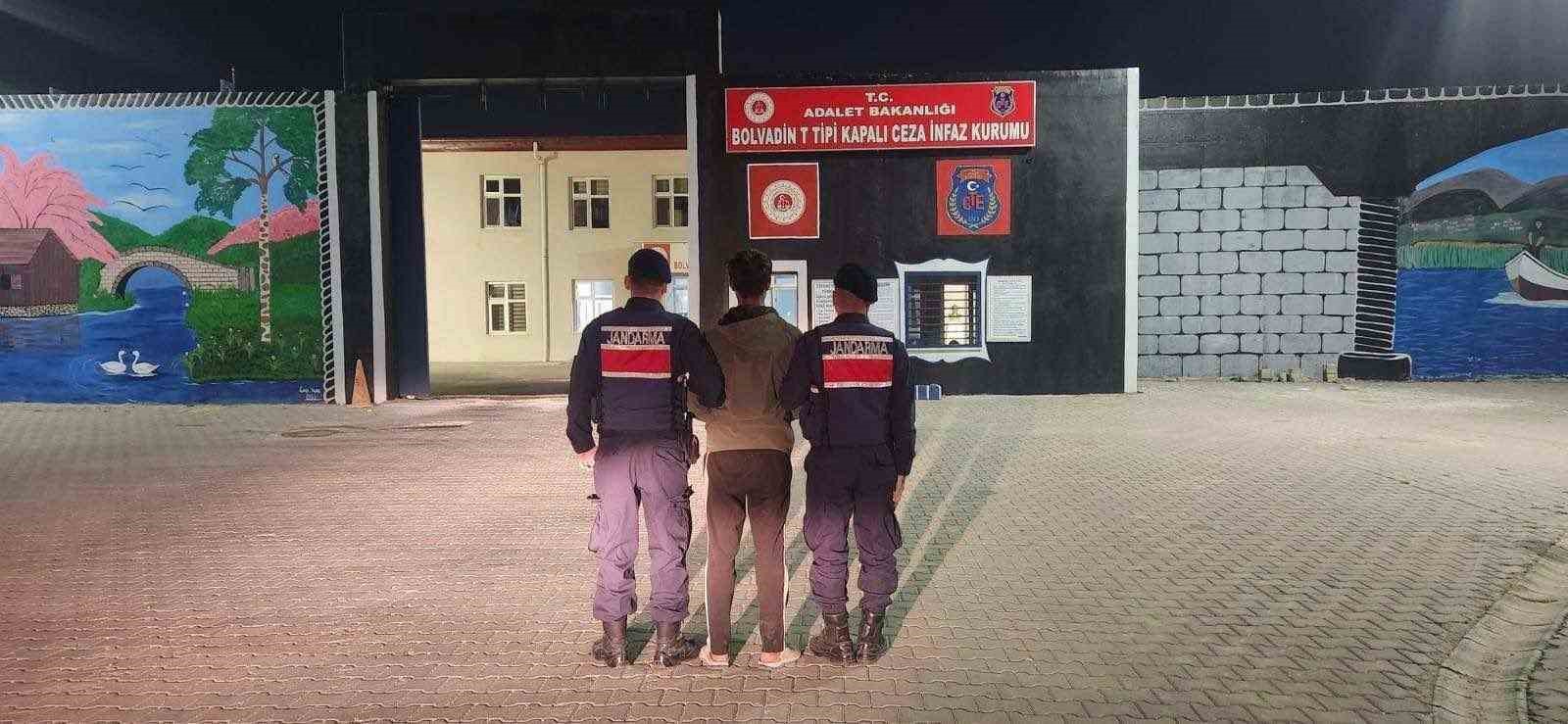 &Ccedil;eşitli su&ccedil;lardan aranan 60 kişi yakalandı
