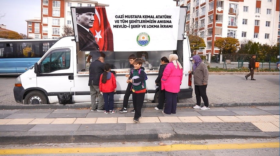 G&ouml;lbaşı Belediyesi&rsquo;nden, Atat&uuml;rk ve şehitler i&ccedil;in anlamlı etkinlik
