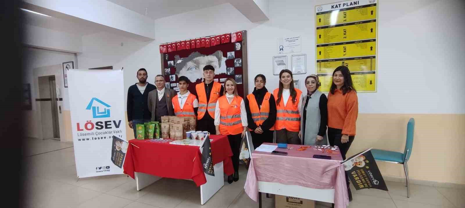 Başkan Tekin çocuklarla bir araya geldi