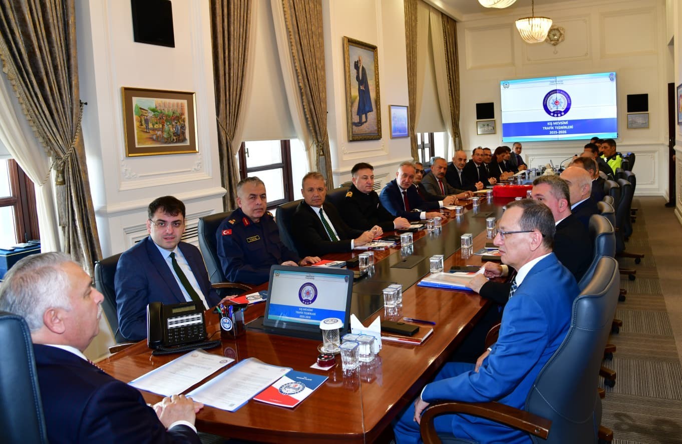 Kış mevsimi öncesi trafik tedbirleri ve koordinasyonu konuşuldu