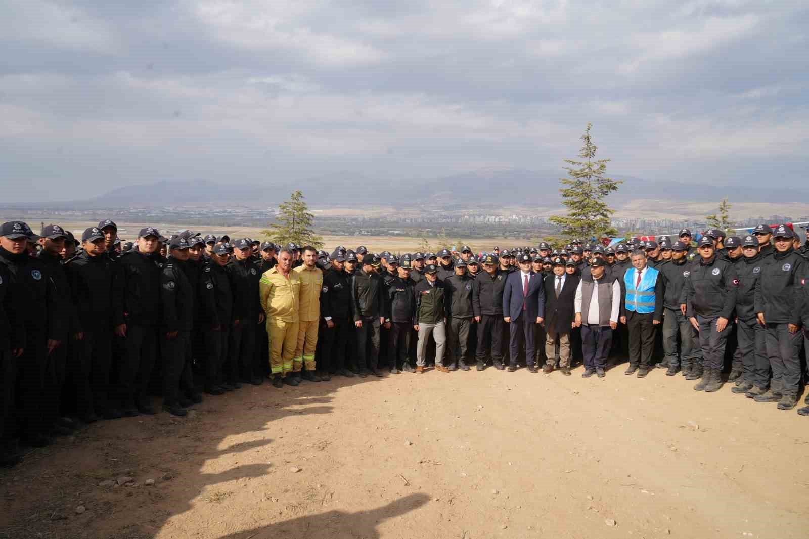 Niğde’de 5 bin fidan toprakla buluşturuldu