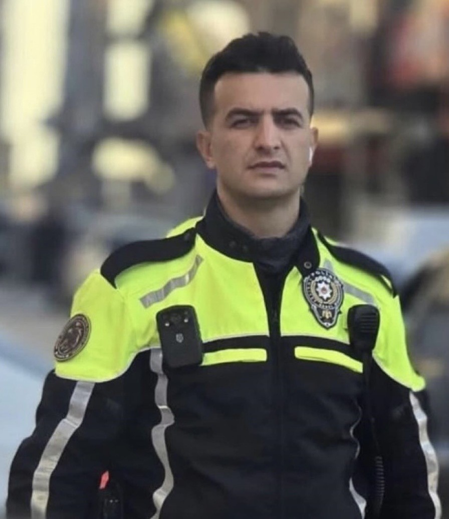 Görevi başında kalp krizi geçiren polis memuru şehit oldu