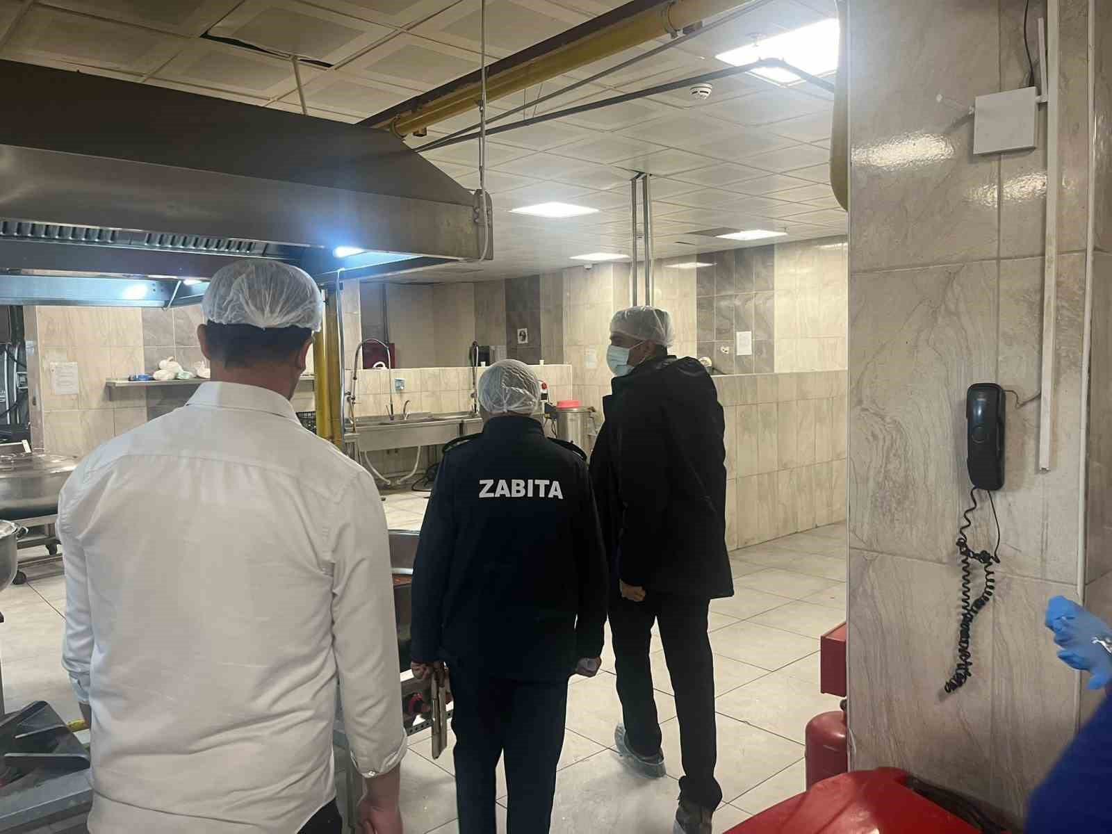 Hakkari’de GSB yurt yemekhanesi zabıta denetiminden geçti