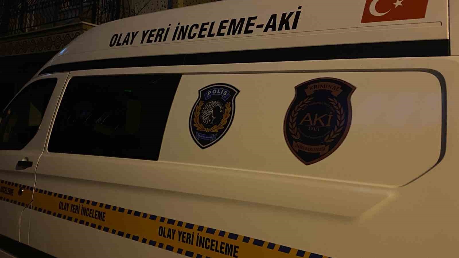 Üniversiteli genç kız arkadaşının evinde ölü bulundu