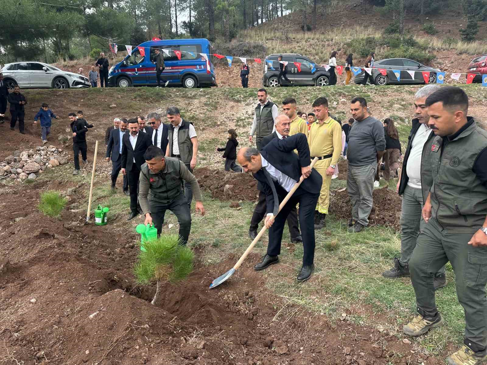 Şehit Orman İşçisi Adem Nazım Demirel için hatıra ormanı oluşturuldu